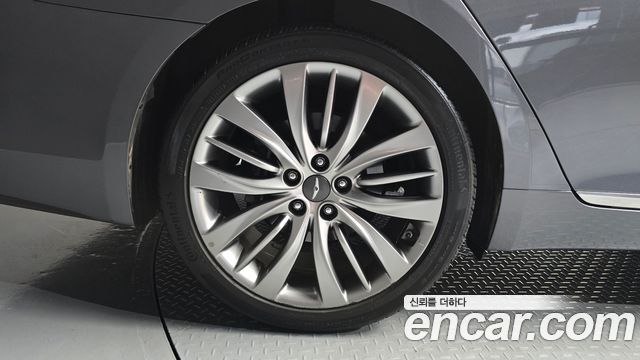 Hyundai Genesis из Кореи Encar
