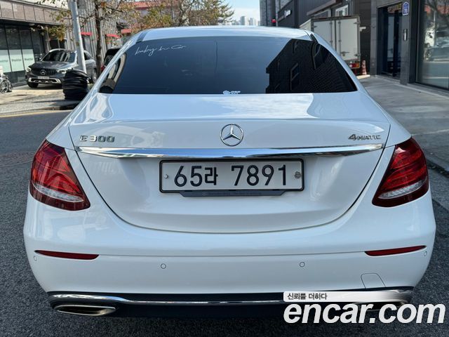 Mercedes-Benz E-Class из Кореи Encar