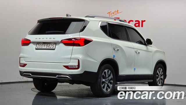 Ssangyong Rexton из Кореи Encar