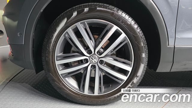 Volkswagen Tiguan 2.0 TDI Prestige — пробег 59 200 км — фото 5 из 5