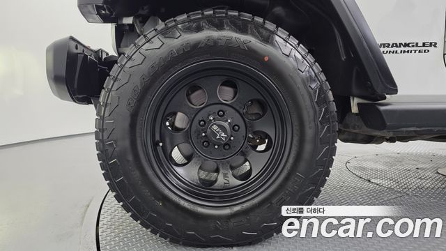 Jeep Wrangler 2.8 Diesel Rubicon 4Door — пробег 110 039 км — фото 5 из 5