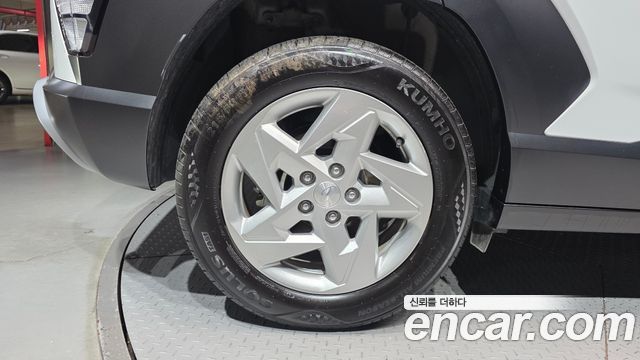 Hyundai Kona Premium — пробег 33 597 км — фото 5 из 5