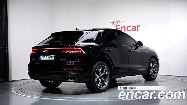 Audi Q8 50 TDI Quattro Premium — пробег 29 806 км — фото 2 из 5