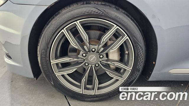 Hyundai Genesis из Кореи Encar