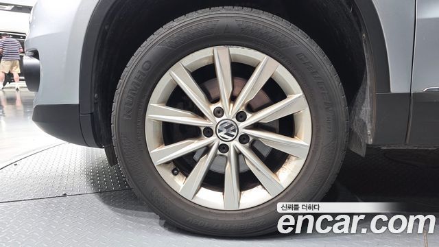 Volkswagen Tiguan 2.0 TDI Comfort 5N — пробег 100 308 км — фото 5 из 5