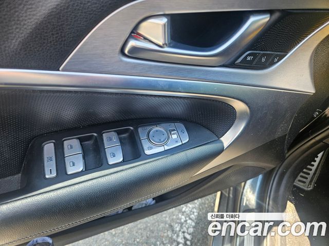 Genesis G70 из Кореи Encar