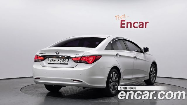 Hyundai Sonata CVVL Attration — пробег 70 328 км — фото 2 из 5