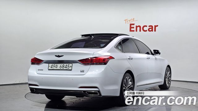 Hyundai Genesis из Кореи Encar