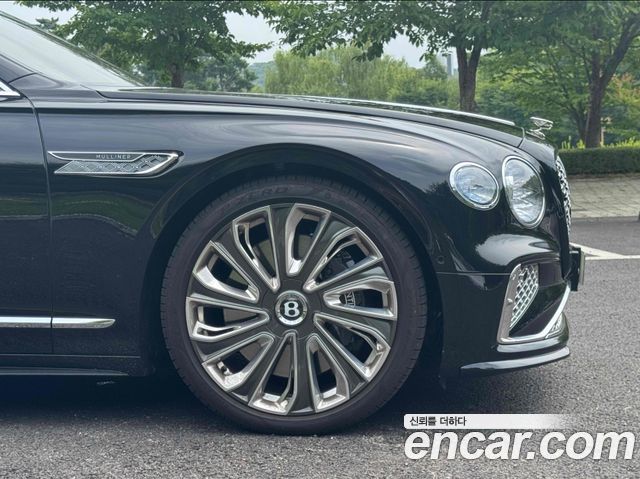 Bentley Flying Spur из Кореи Encar