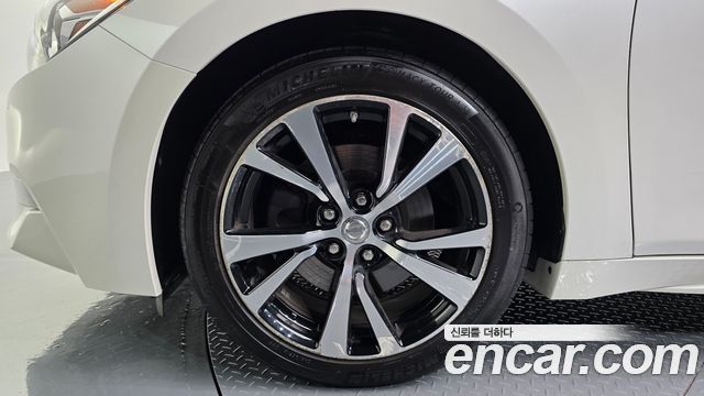 Nissan Maxima из Кореи Encar
