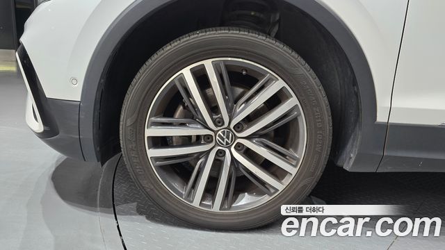 Volkswagen Tiguan 2.0 TSI Prestige — пробег 38 861 км — фото 5 из 5