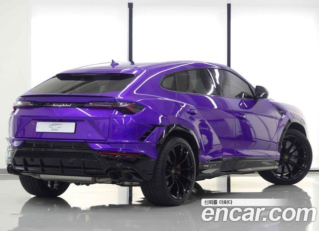 Lamborghini Urus 4.0 V8 S — пробег 4 710 км — фото 3 из 5