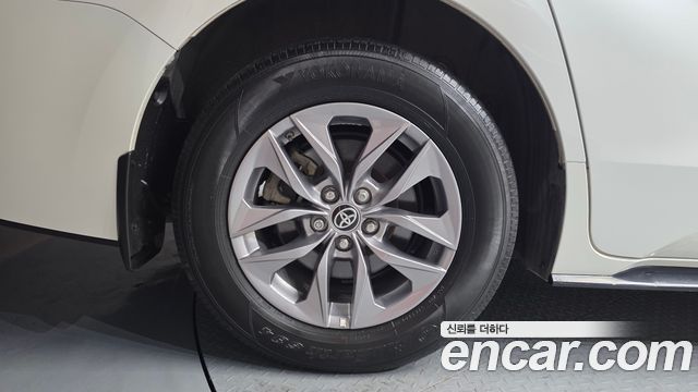 Toyota Sienna из Кореи Encar