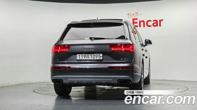 Audi Q7 из Кореи Encar