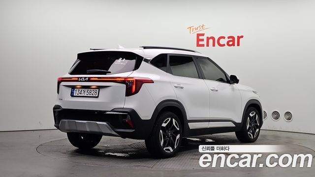 Kia Seltos из Кореи Encar