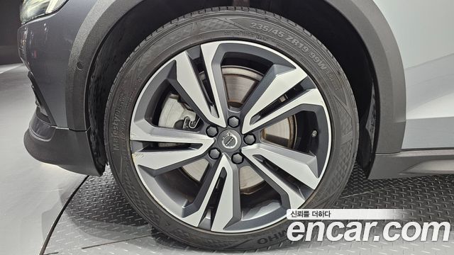 Volvo V60 из Кореи Encar