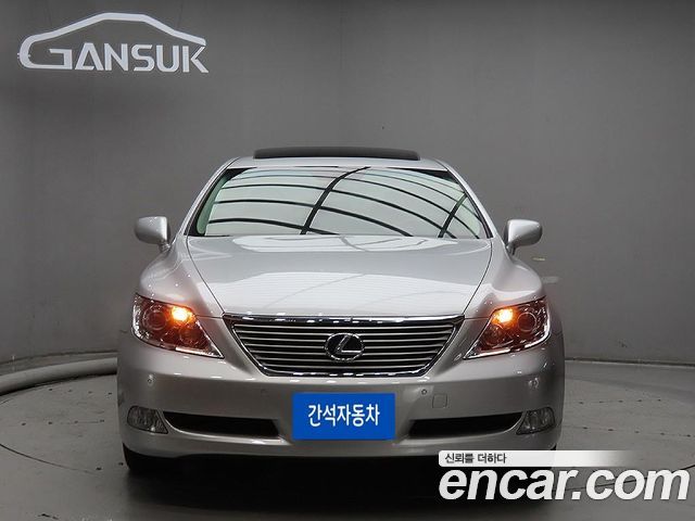 Lexus LS из Кореи Encar