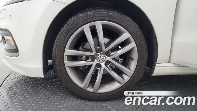 Volkswagen Polo из Кореи Encar