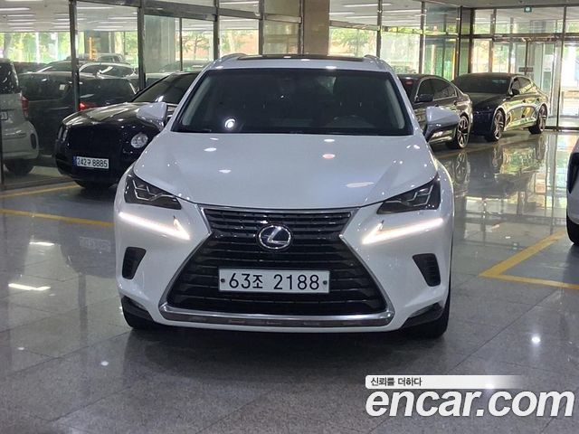 Lexus NX из Кореи Encar