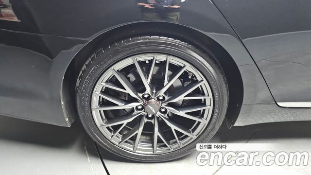 Hyundai Genesis из Кореи Encar