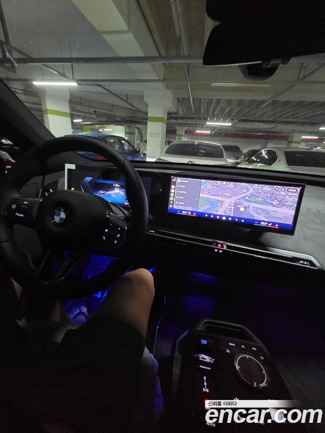 BMW iX xDrive45 M Sport First Edition — пробег 4 000 км — фото 5 из 5