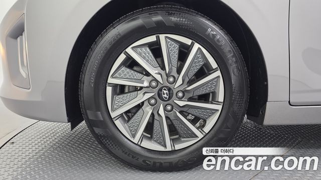 Hyundai Ioniq из Кореи Encar