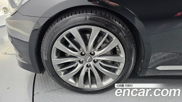 Hyundai Genesis из Кореи Encar