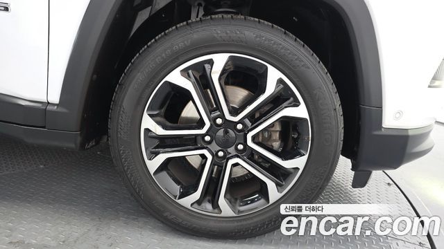 Jeep Compass из Кореи Encar