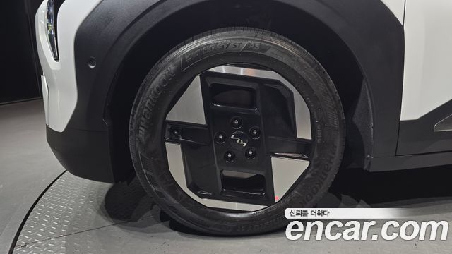 Kia EV3 из Кореи Encar