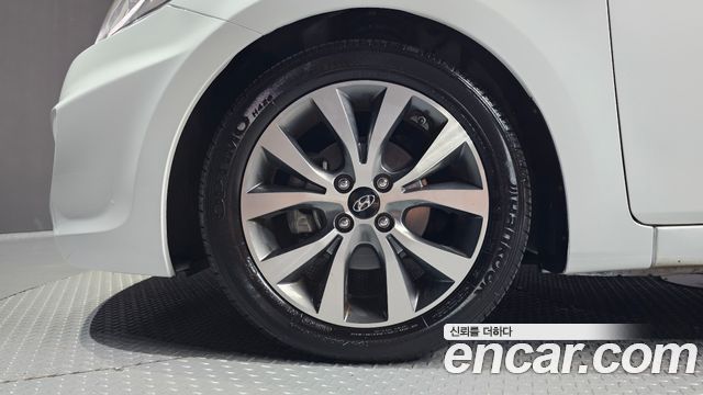 Hyundai Accent из Кореи Encar