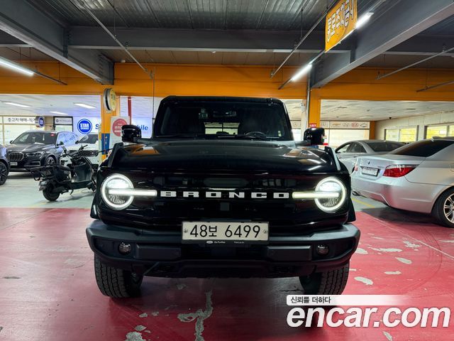 Ford Bronco 2.7 Outer Banks — пробег 64 800 км — фото 1 из 5