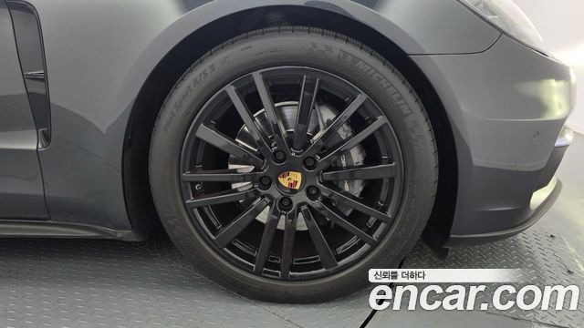Porsche Panamera 3.0 AWD — пробег 48 295 км — фото 5 из 5