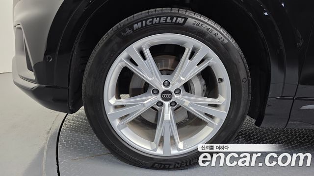 Audi Q8 из Кореи Encar