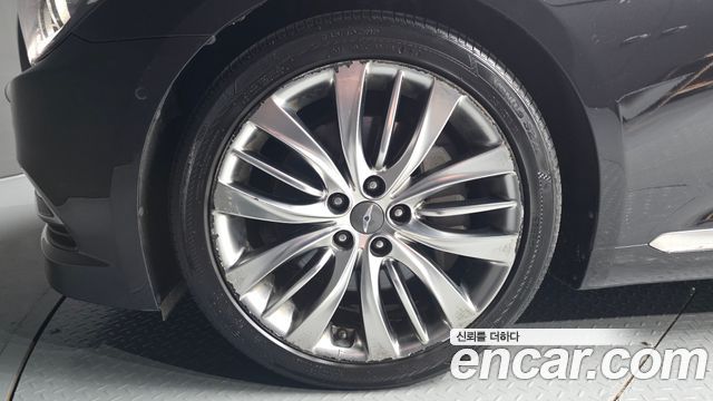 Hyundai Genesis из Кореи Encar
