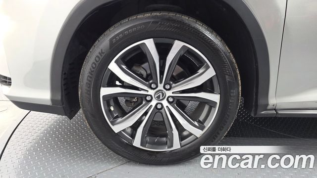 Lexus RX Executive — пробег 116 200 км — фото 5 из 5