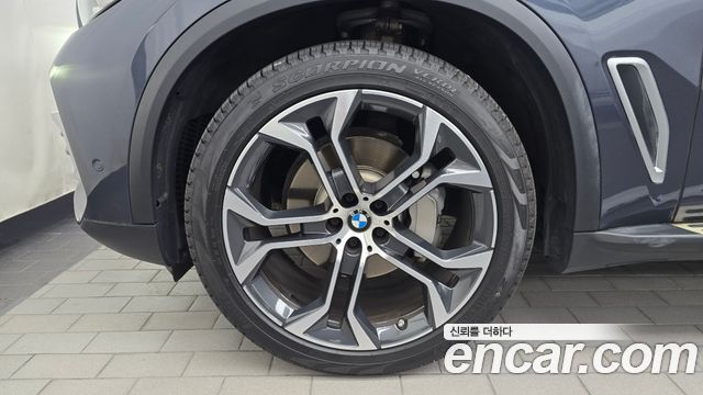 BMW X5 xDrive 40i xLine — пробег 139 402 км — фото 5 из 5
